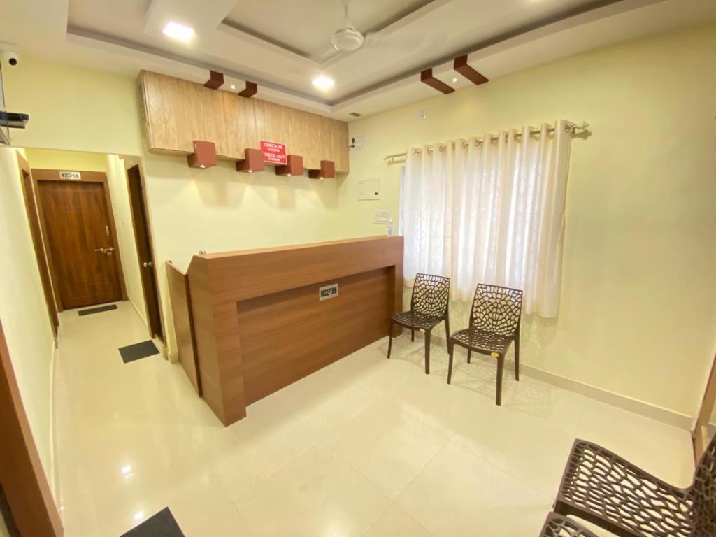 Prabhuvihar Residency Hotel Porvorim Bagian luar foto