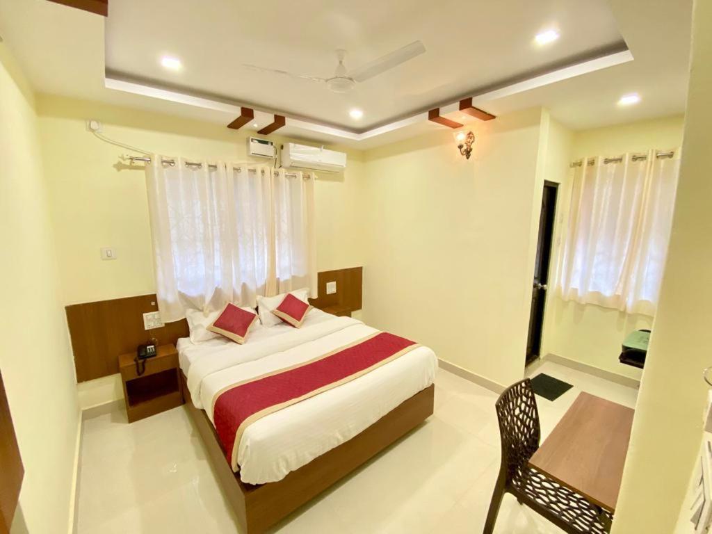 Prabhuvihar Residency Hotel Porvorim Bagian luar foto