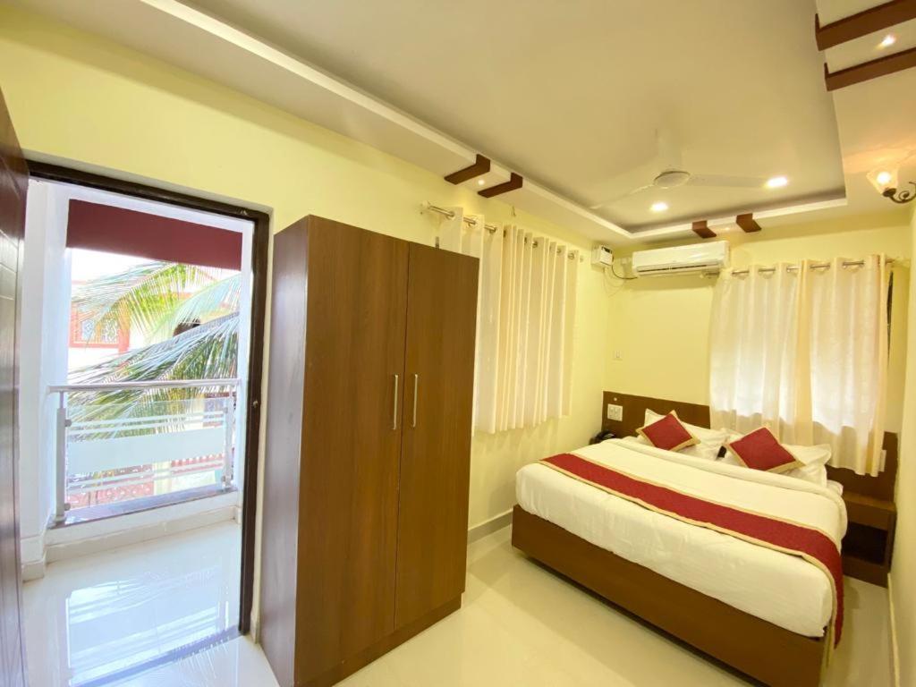 Prabhuvihar Residency Hotel Porvorim Bagian luar foto